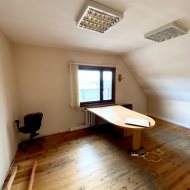 Kompleks hal i terenów przemysłowych do wynajęcia 