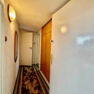 Dom z lokalem usługowo-handlowym  w centrum