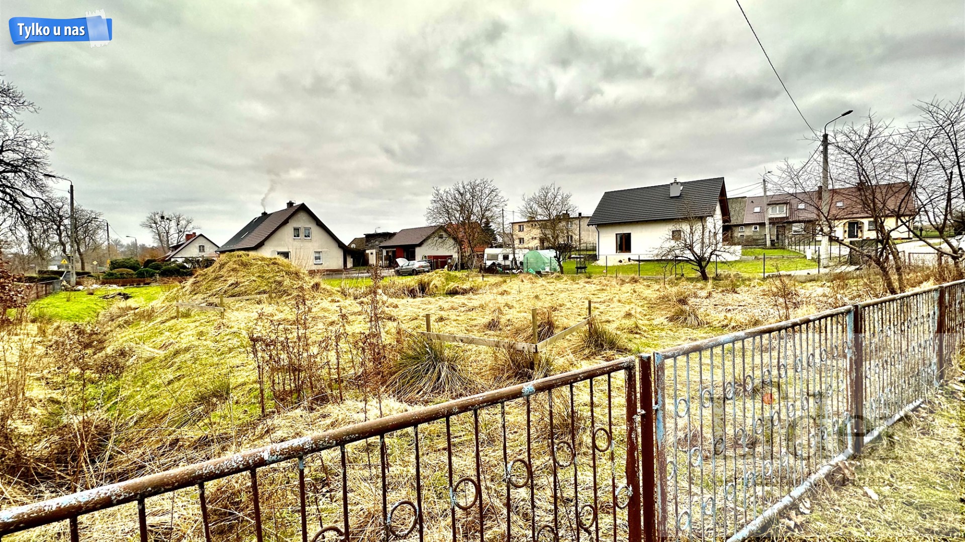 Działka na sprzedaż