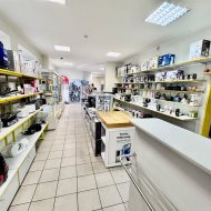 Atrakcyjny lokal usługowo handlowy 