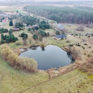 5787 m² ciszy  i przestrzeni z dostępem do stawu