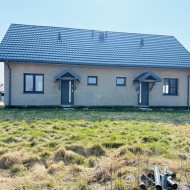 Spokojna lokalizacja blisko morza