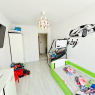 Na sprzedaż: 4-pokojowe mieszkanie 72,96 m²