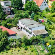 Obiekt komercyjny z częścią mieszkalną