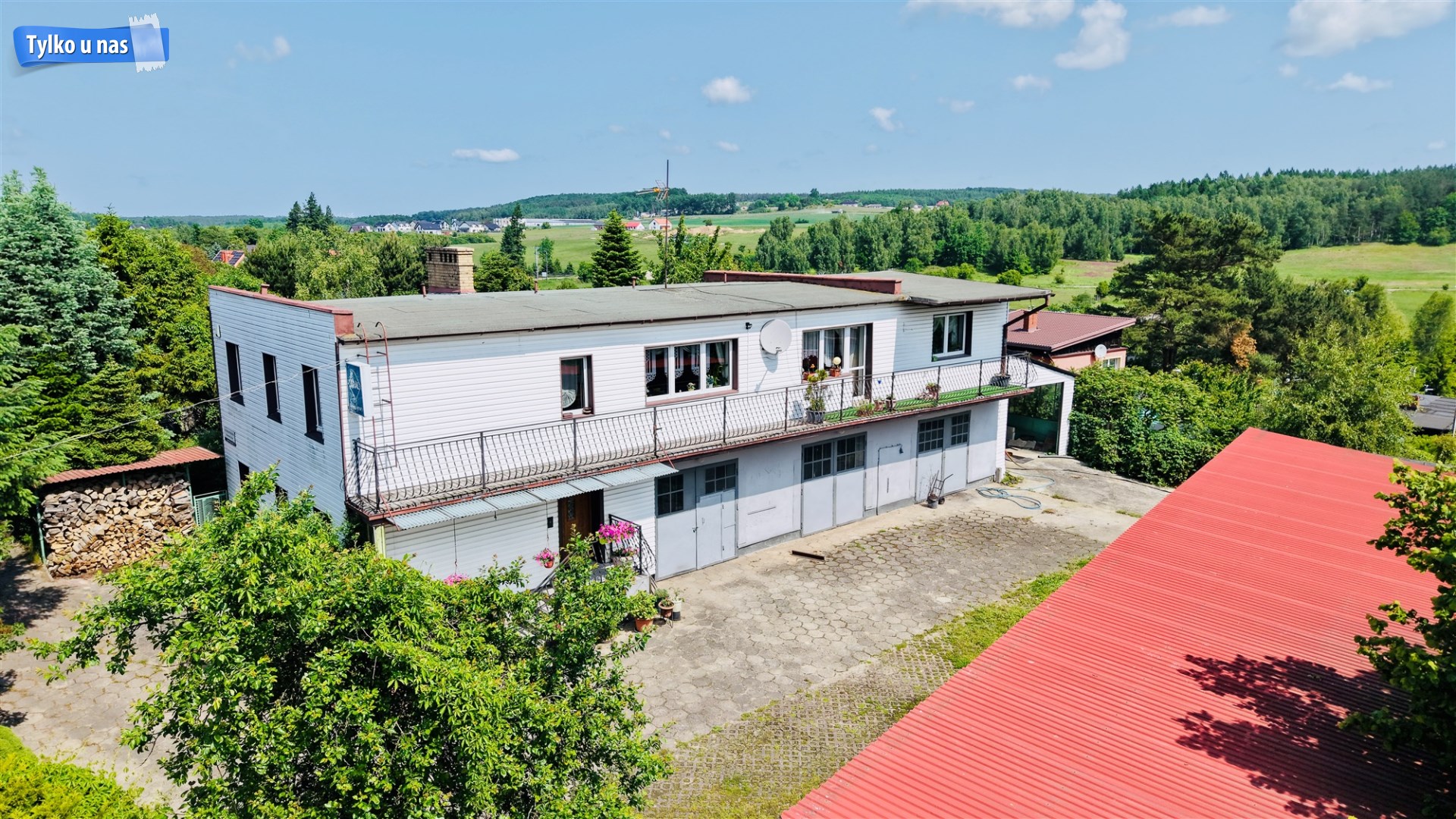 Obiekt komercyjny z częścią mieszkalną