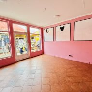 Lokal usługowy do wynajęcia na targowisku miejskim