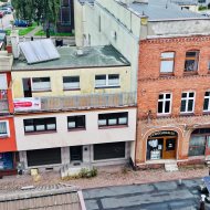 Dom z lokalem usługowo-handlowym  w centrum