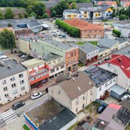 Dom z lokalem usługowo-handlowym  w centrum