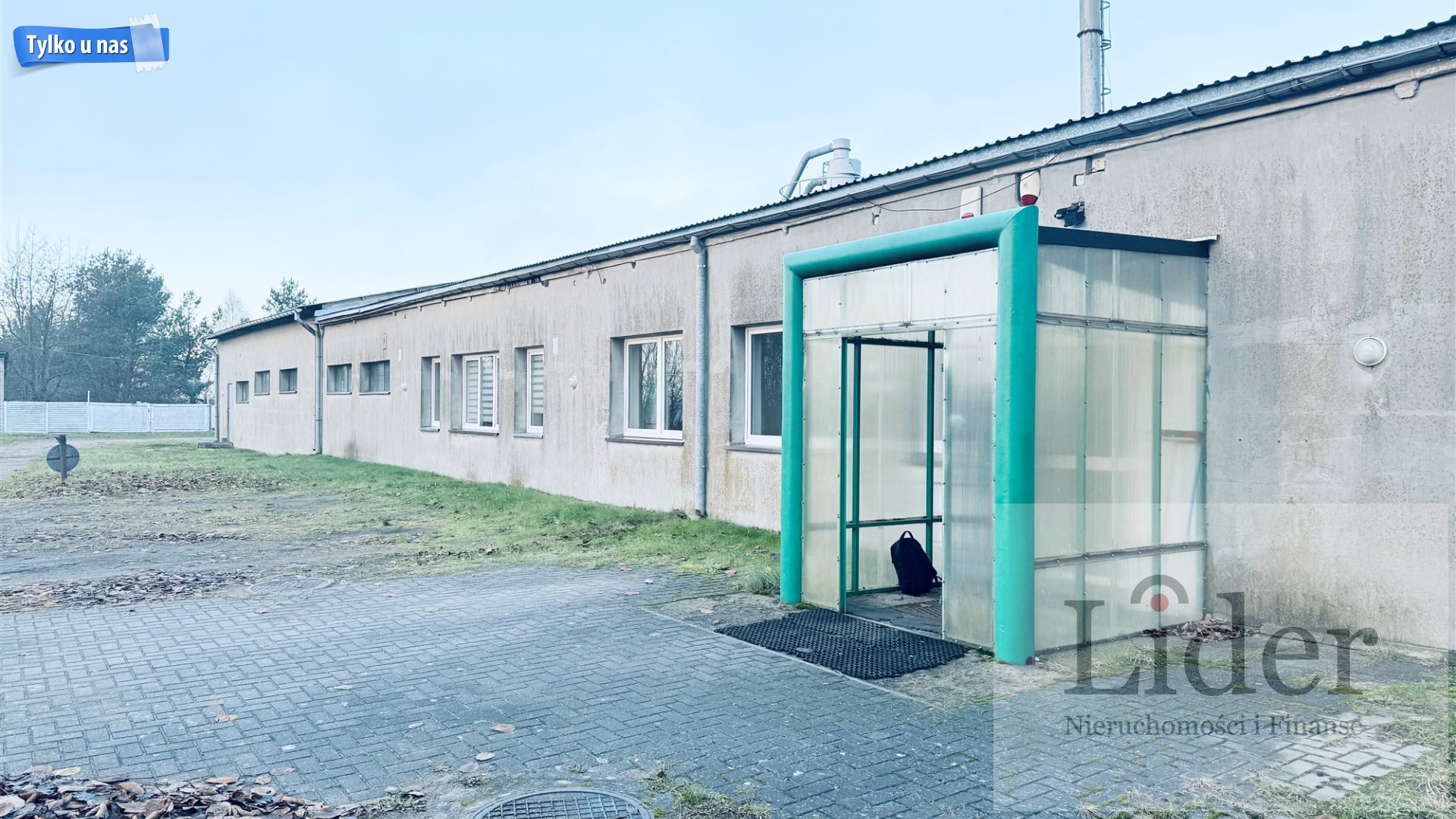 Hala produkcyjna z zapleczem biurowym i magazynowy