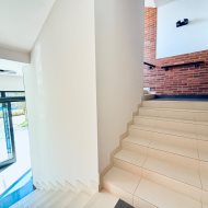 Lokal usługowy na wynajem – 105 m² 