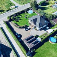 Komfortowy dom jednorodzinny z ogrodem zimowym