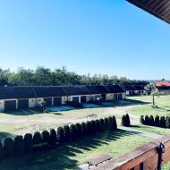 Przestronne mieszkanie z garażem w Leśnicach 