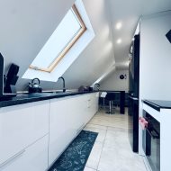 Gotowe do zamieszkania, z ogródkiem i piwnicą