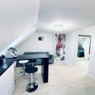 Gotowe do zamieszkania, z ogródkiem i piwnicą