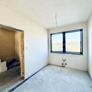 Nowoczesny dom w zabudowie bliźniaczej