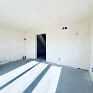 Nowoczesny dom w zabudowie bliźniaczej