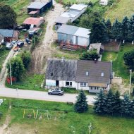 Dom do remontu z działką 814 m² – Janowiczki