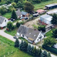Dom do remontu z działką 814 m² – Janowiczki