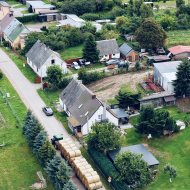 Dom do remontu z działką 814 m² – Janowiczki